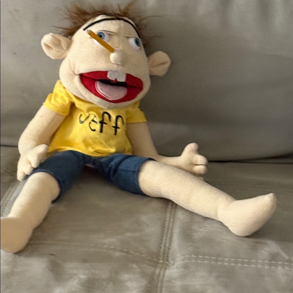Jeffy - Yellow Shirt Puppet with Blue Shorts
